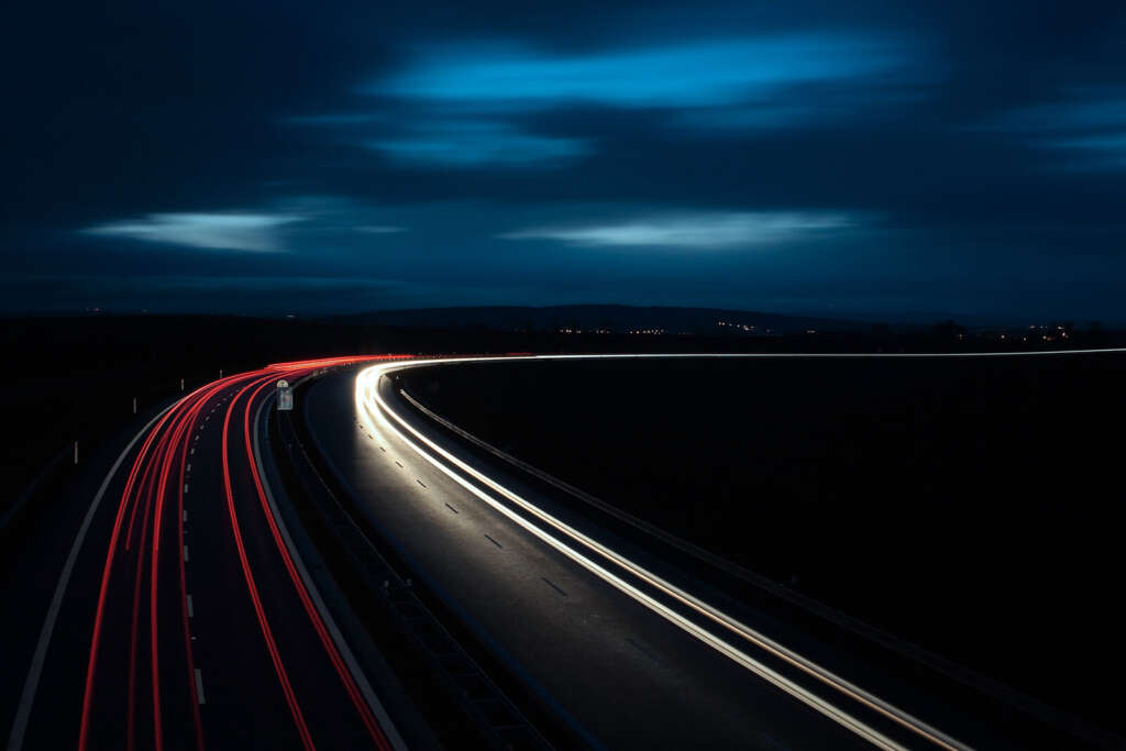 A picture shows a night view of the road.
